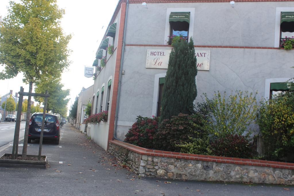 Auberge De La Fontaine Aubigny-sur-Nère Esterno foto